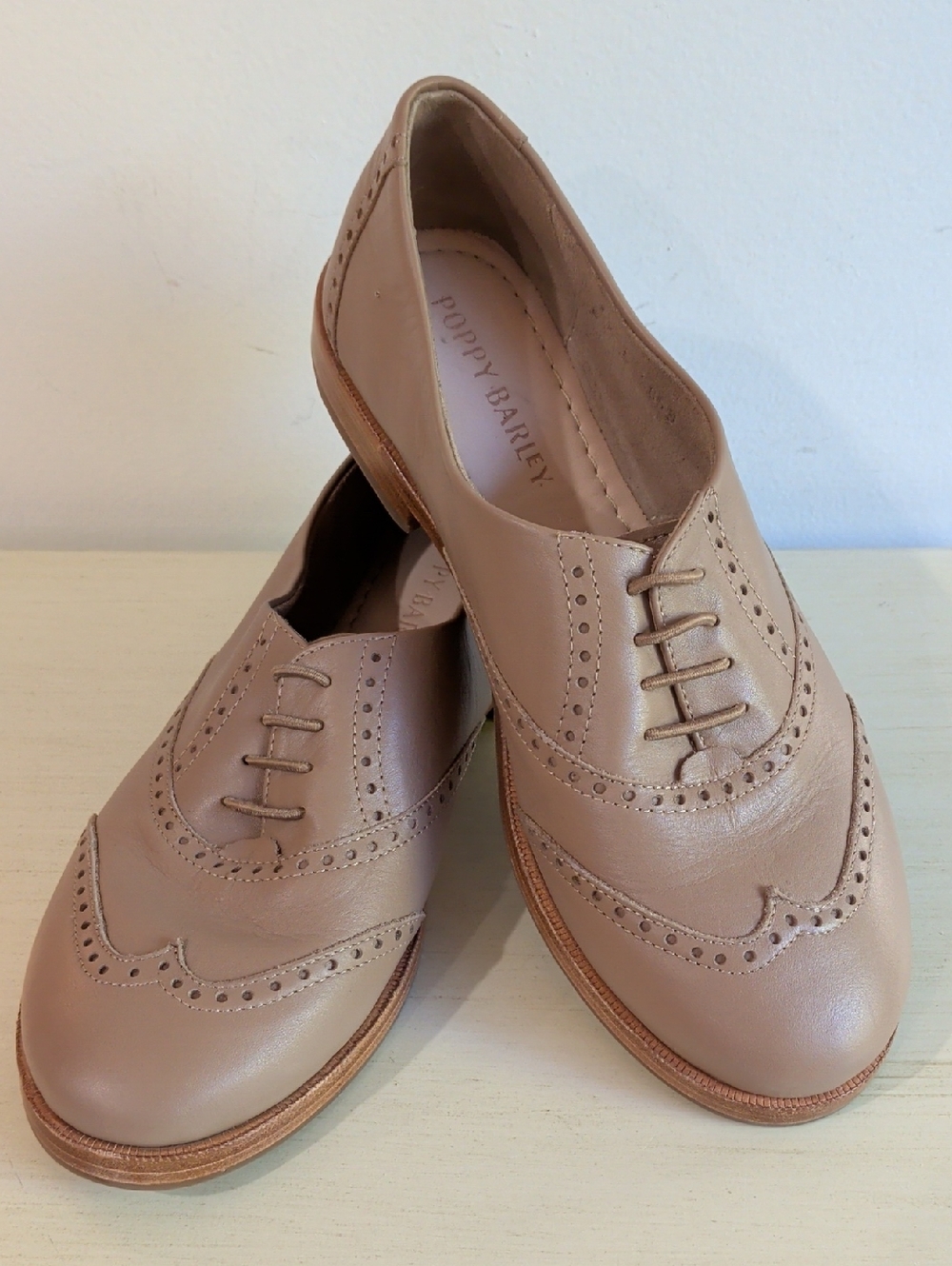 Poppy Barley Tan Leather Brogue Oxfords Size 6.5